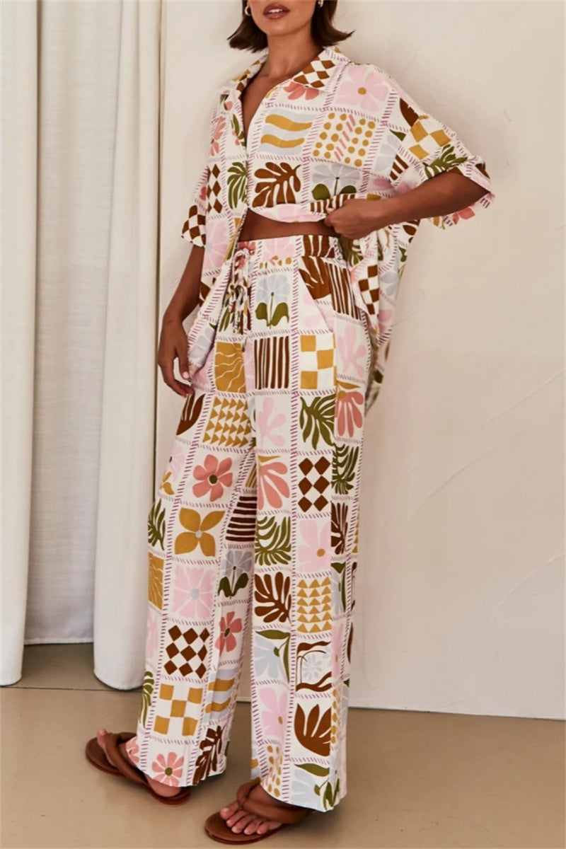 Valentina® | Casual tweedelig pak met bloemenprint, basic omslagkraag, korte mouwen