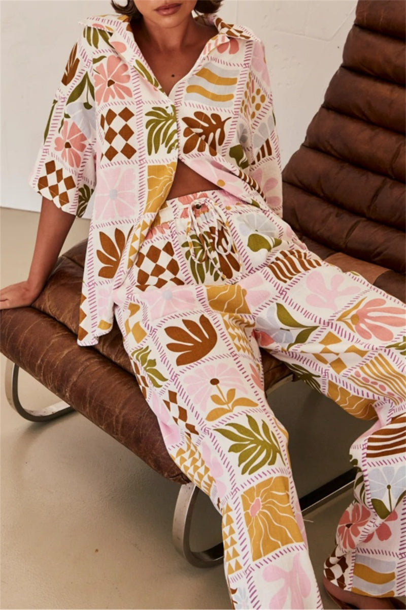 Valentina® | Casual tweedelig pak met bloemenprint, basic omslagkraag, korte mouwen