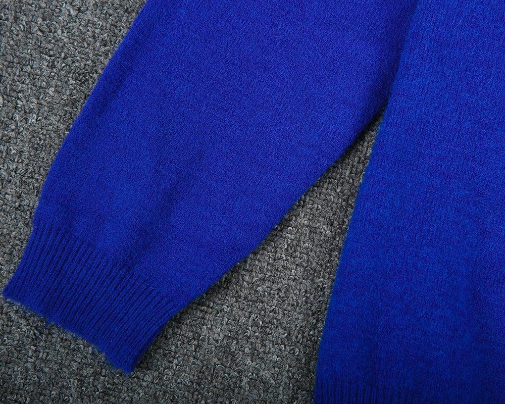 Yazmin® | Casual, eenvoudige blauwe trui met lange mouwen en ronde hals