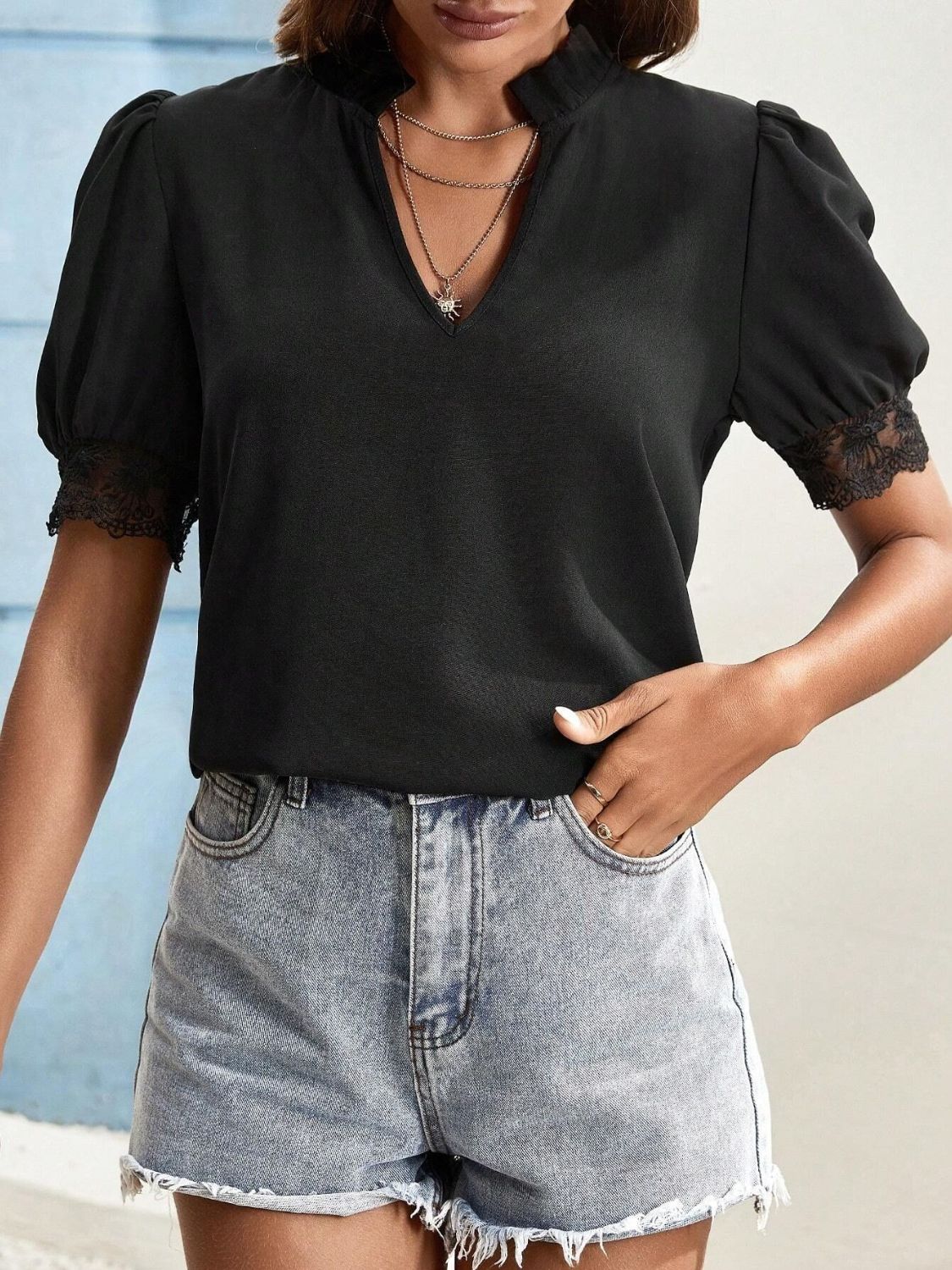 Ursula® | Top met korte mouwen en ingekerfd kantdetail