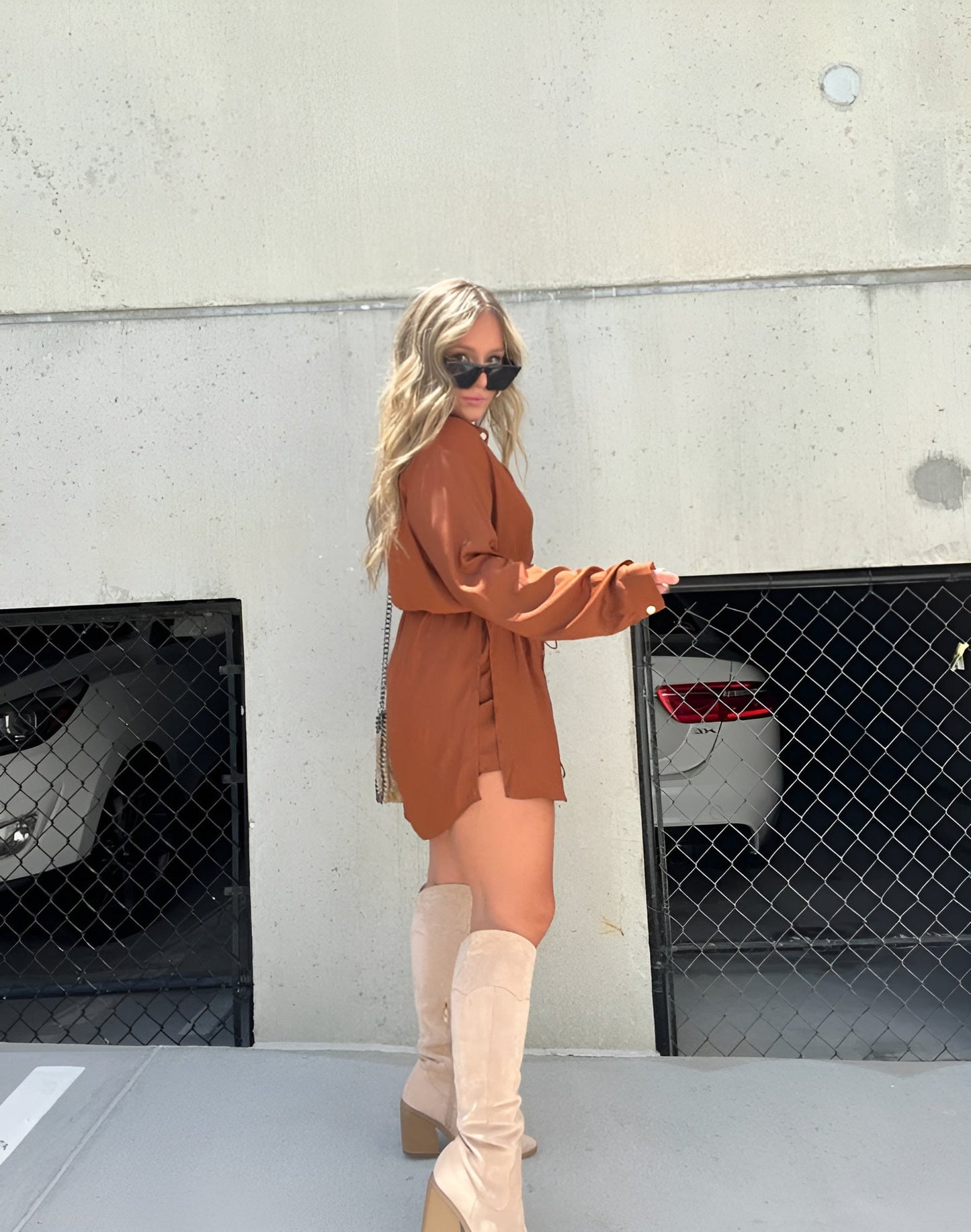 Yesenia® | Trendige satijnen strappeljurk