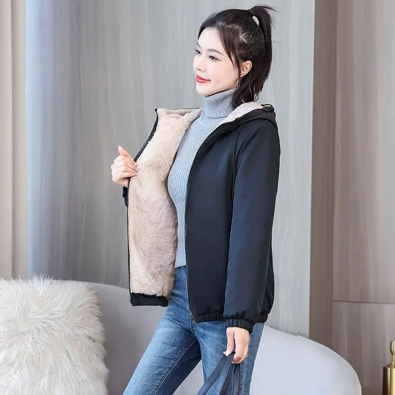 Zoë® | Gezellig fleece windjack met capuchon.