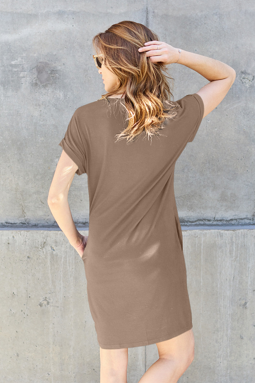 Yesica® | Basic Bae jurk met ronde hals, korte mouwen en zakken