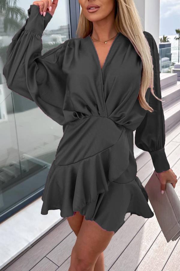 Thalia® | Effen kleur satijnen jurk met V-hals en taille