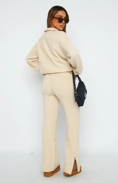 Yasmin® | Damesset bestaande uit een casual shirt met lange mouwen en een broek