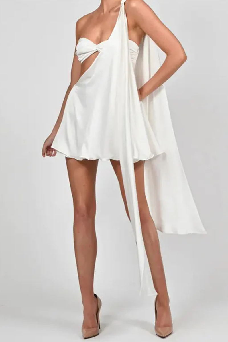 Trinidad® | Sexy effen kleur backless onregelmatige jurken met schuine schouder