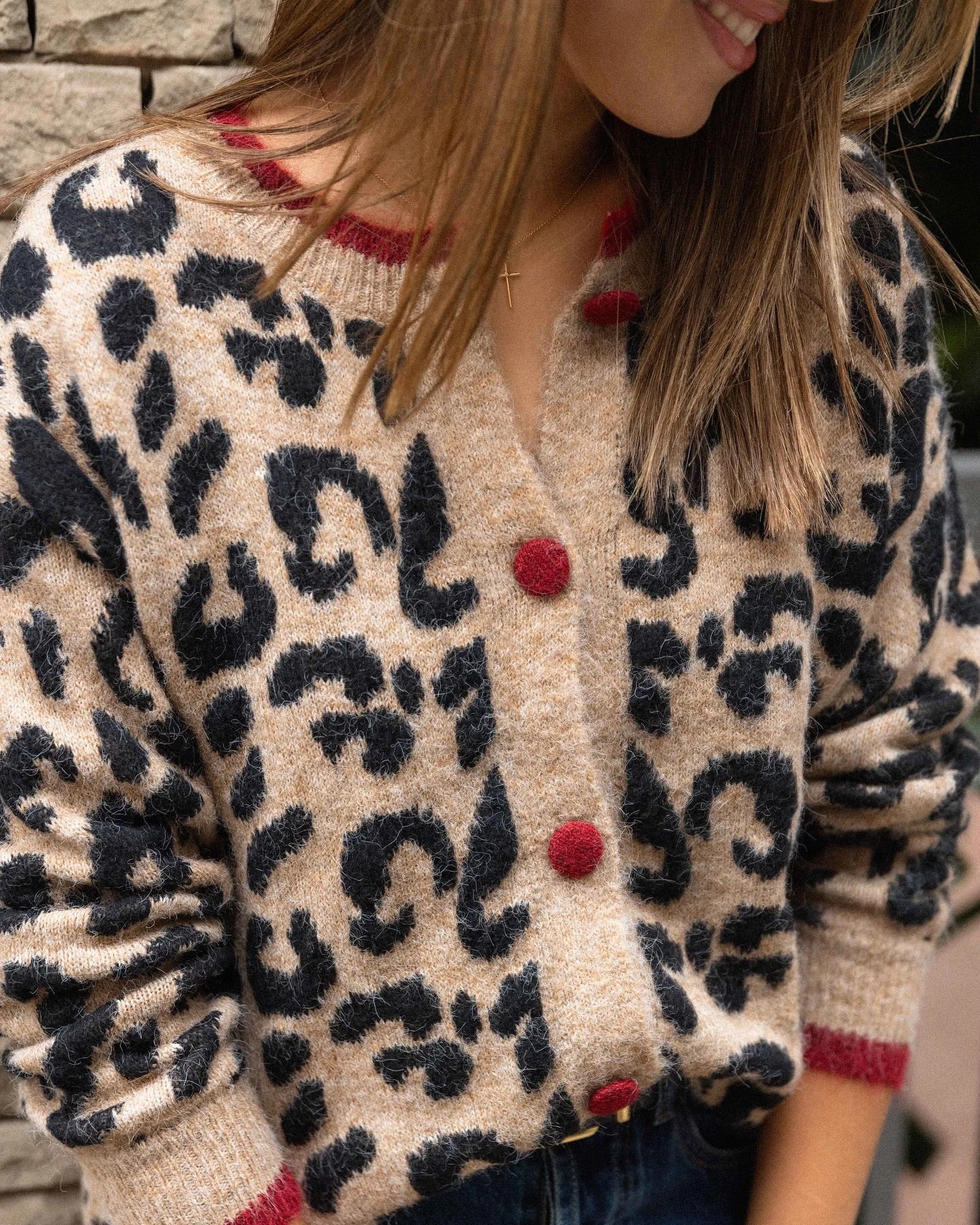 Teresa® | Uniek vest met luipaardprint en lange mouwen in bruine kleur