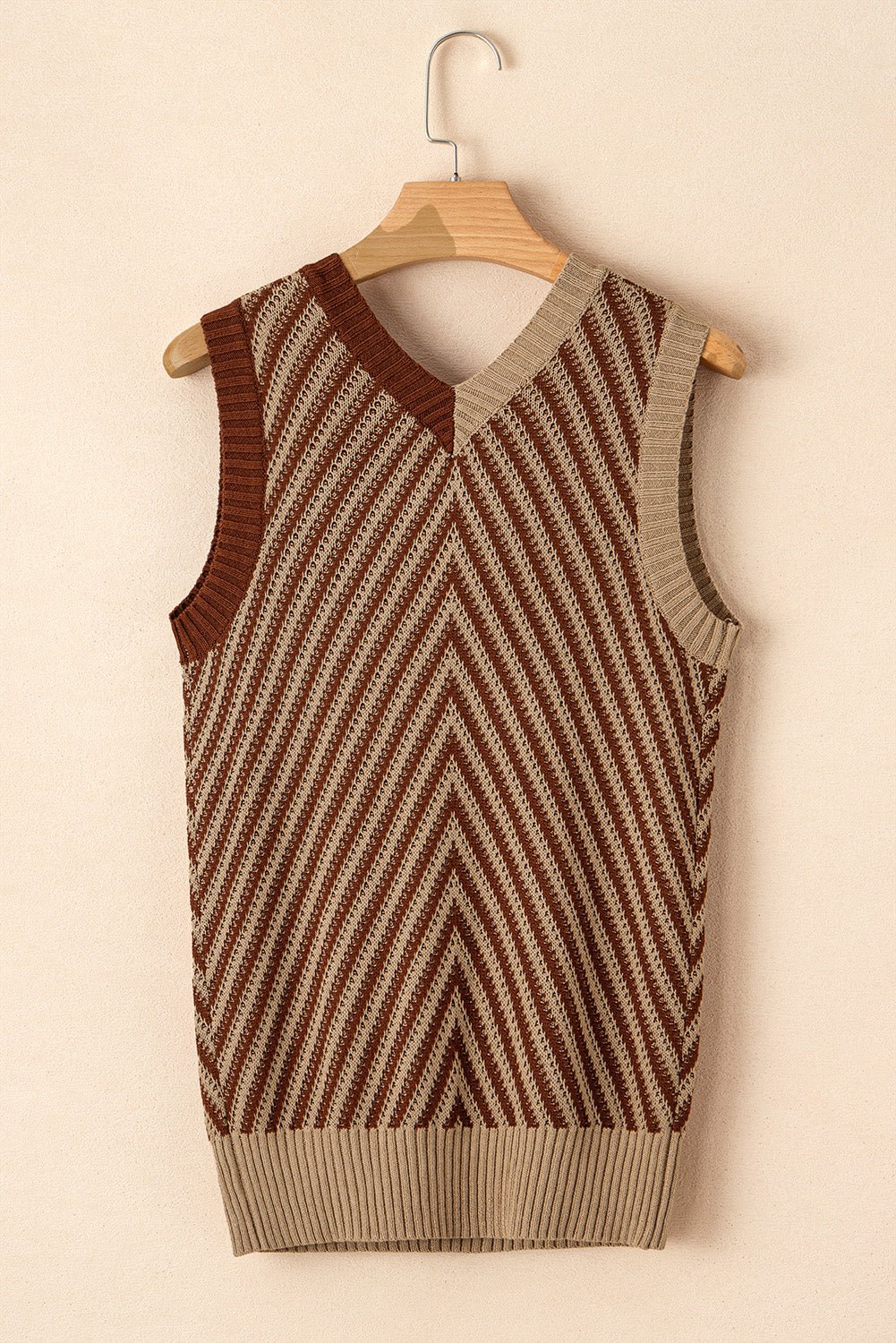 Violet® | Gestreept vest met contrasterende V-hals