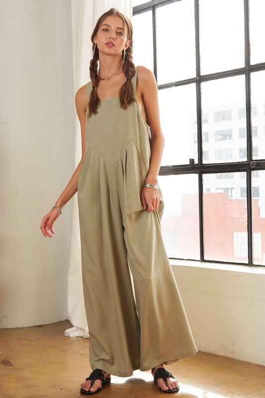 Yasmin® | Jumpsuit met wijde pijpen, vierkante halslijn en zakken