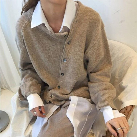 Yasmin® | Comfortabele cashmere jas met knoopdetails